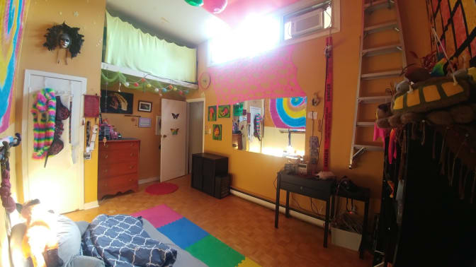 Photo of Solan's room