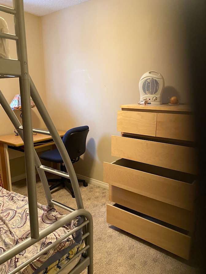 Marilou Agcaoile's room