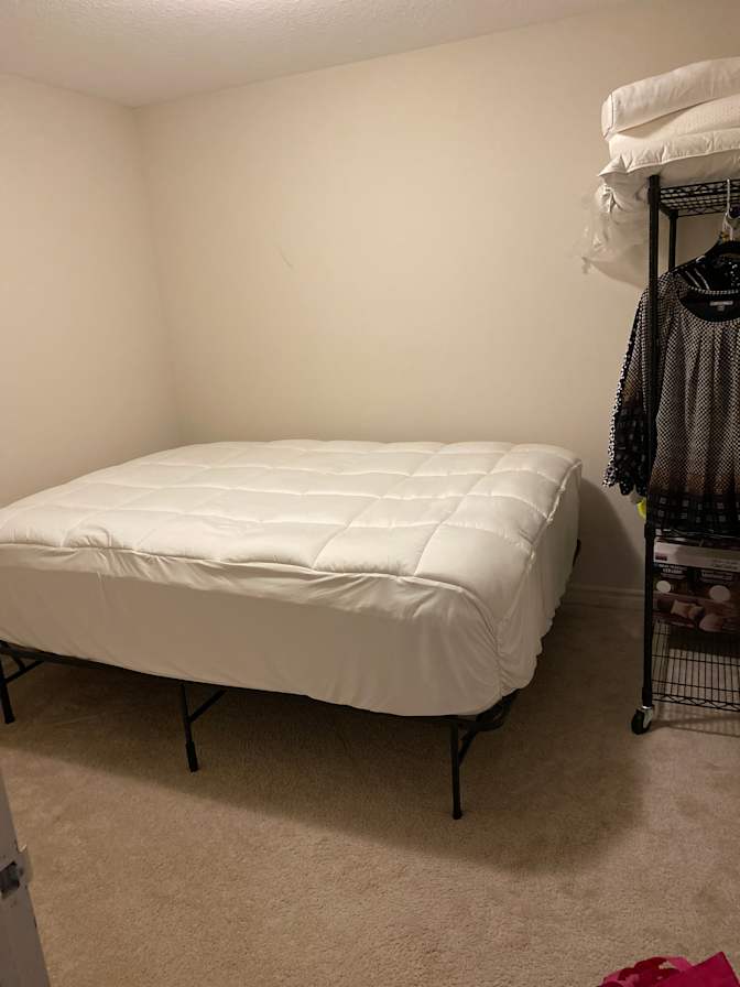 Photo of Laurie Whitehead's room