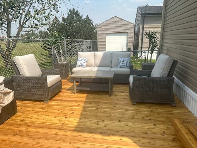 Gordon Dumaresq's room