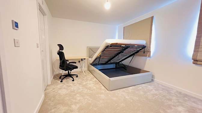 Photo of Prabhu's room