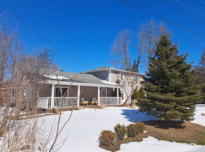 CATHERINE ZHANG's room