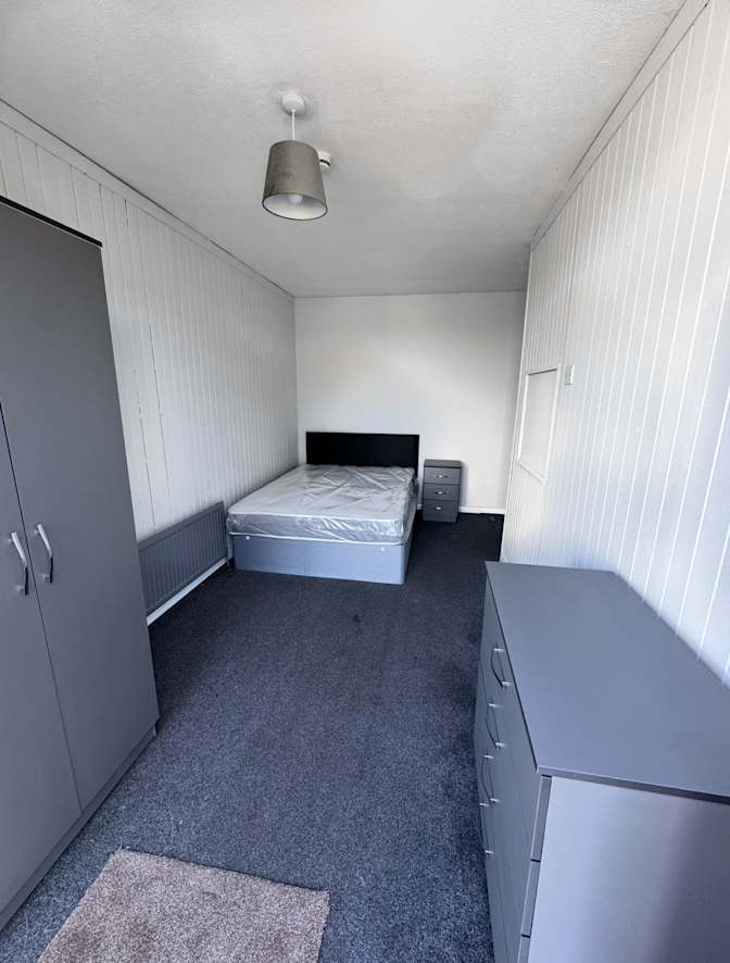 Photo of Paris's room