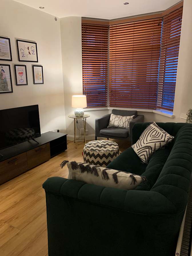 Photo of Alex Guy's room