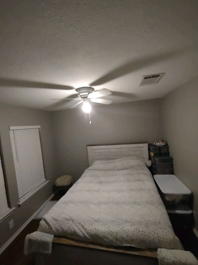 Photo of Alexsis's room