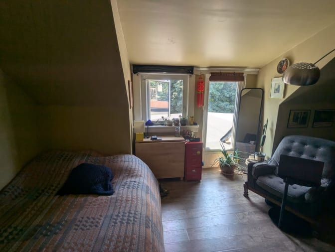 Stewart Innes's room