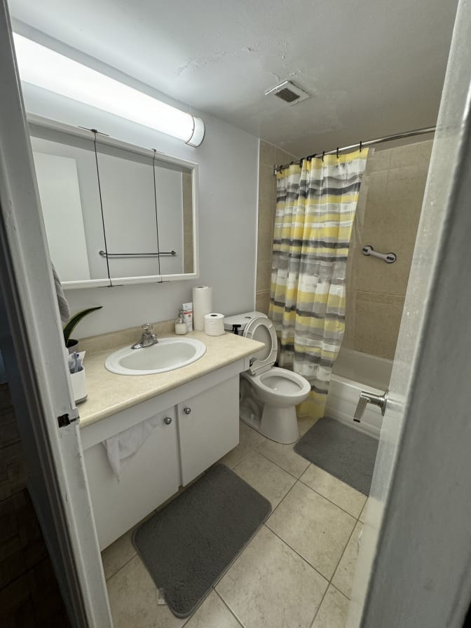 Photo of Dee's room