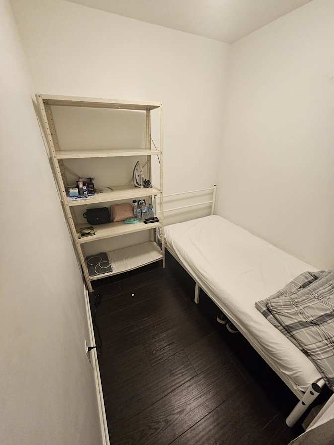 Photo of Barati's room