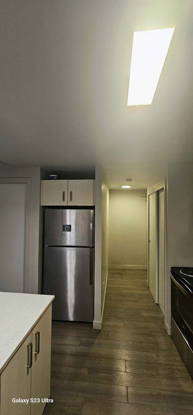 PABLO HERNANDEZ's room