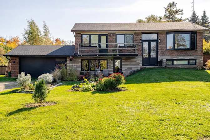 Krystal Papineau's room