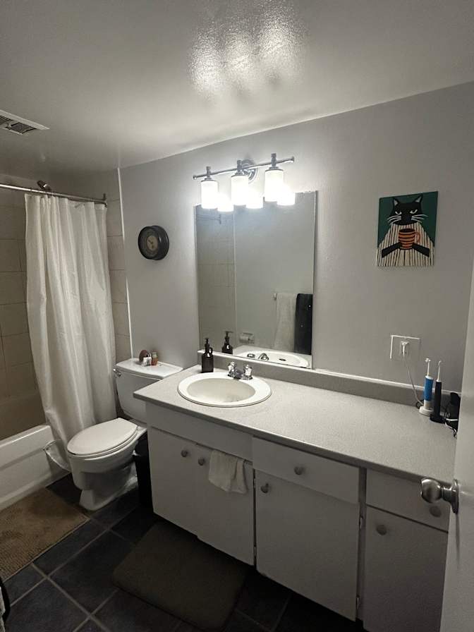 Sharlie Larose Leclair's room