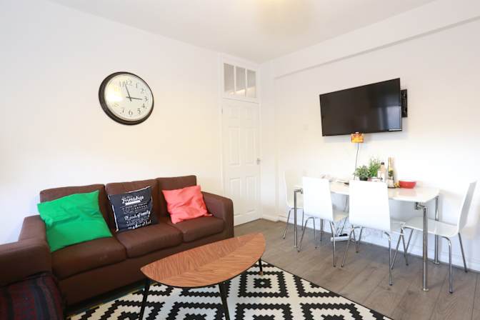 Photo of Pisoria's room