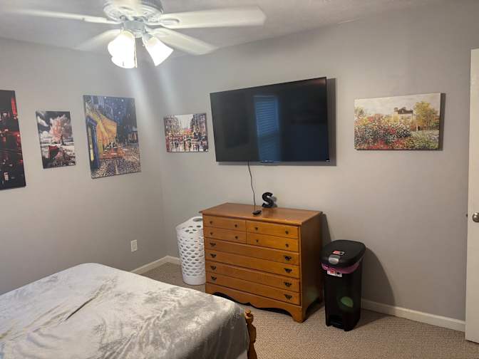 Photo of Sheldon's room