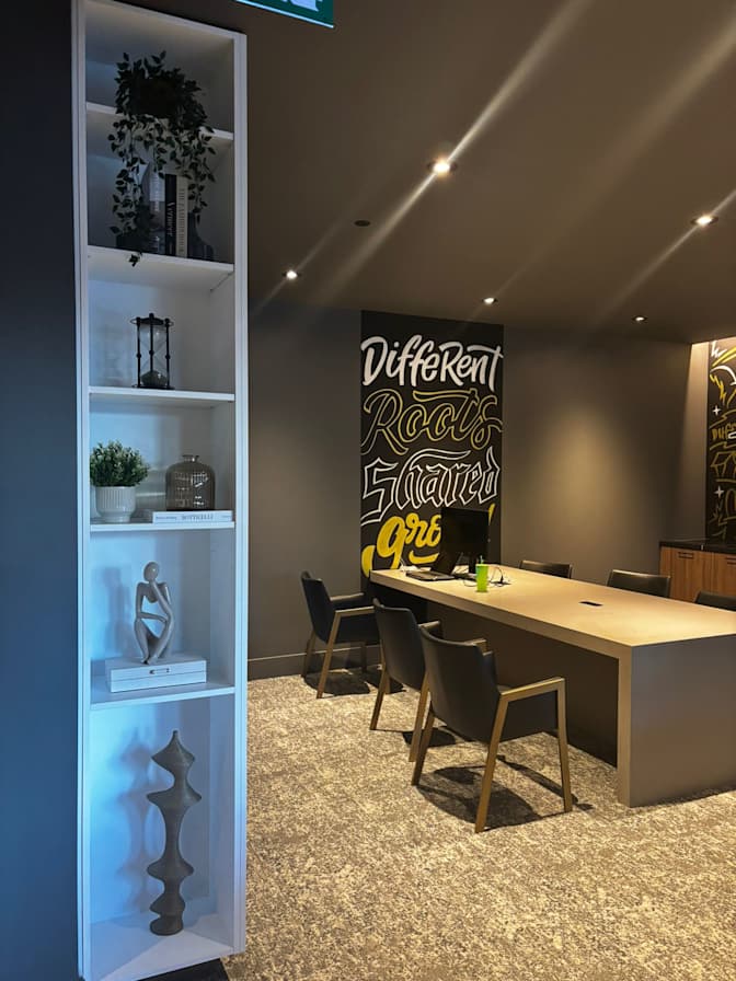 Heidy Nailed Valero's room