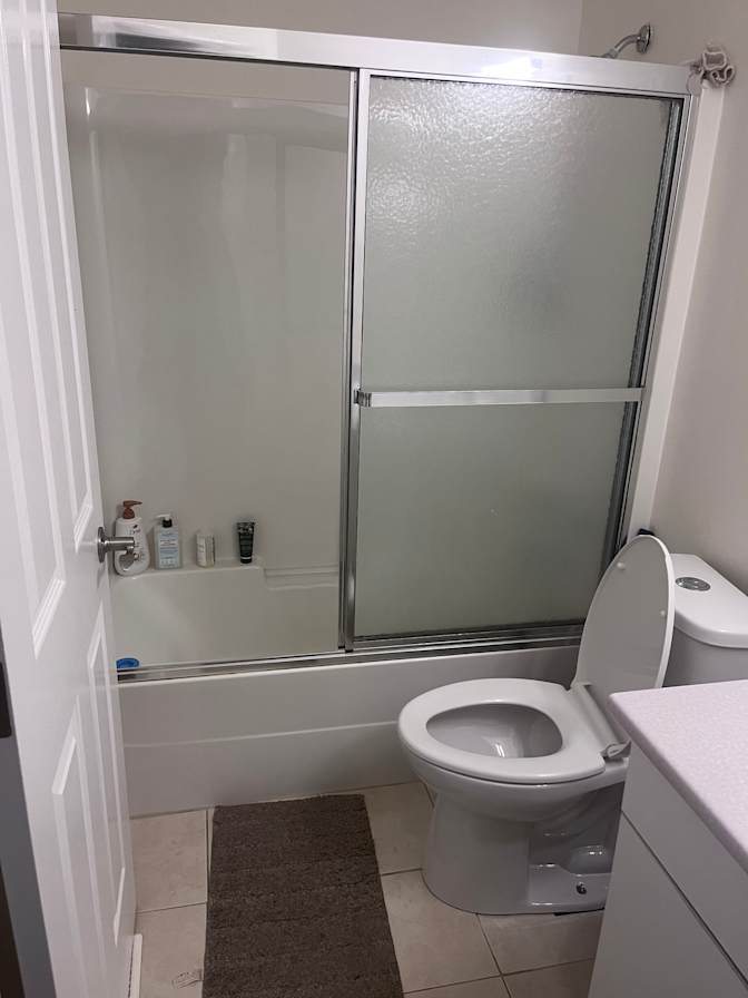 Nyaruot Peter's room