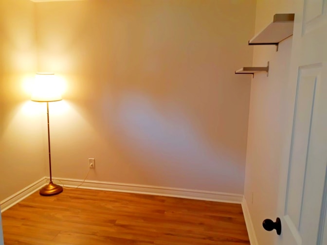 Photo of Near Mohawk College's room