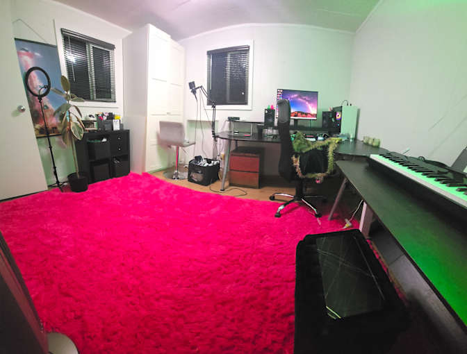 Photo of Ninji's room