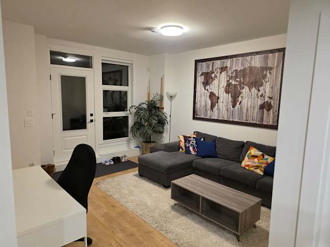 South Surrey - Grandview Heights's room