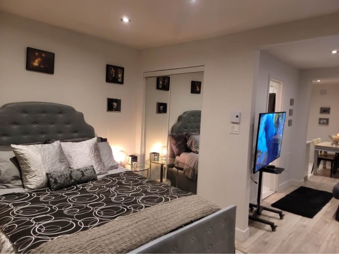 Lucas J Lynette-Krech's room