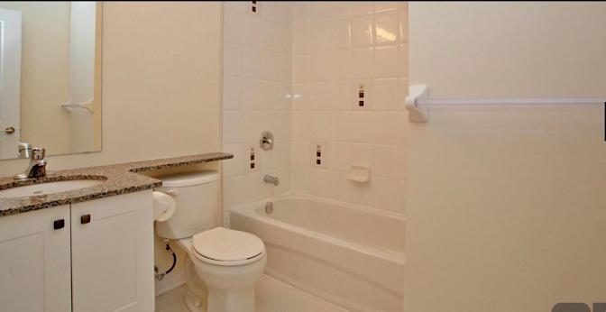 Cozy Cristine's Shared Condo's room