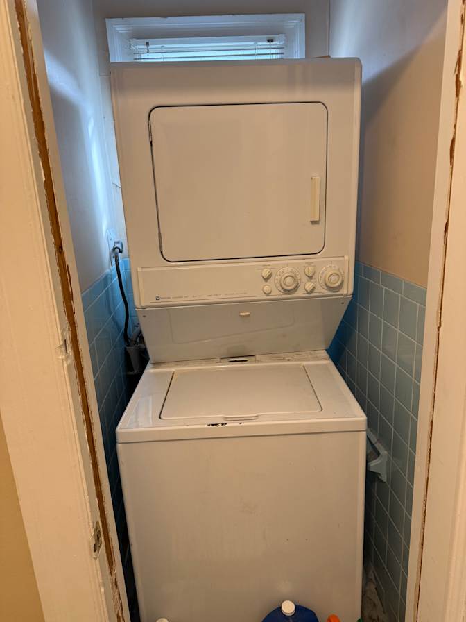 Robert Perault's room