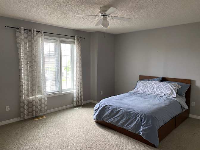 Nirvana Arfaei's room