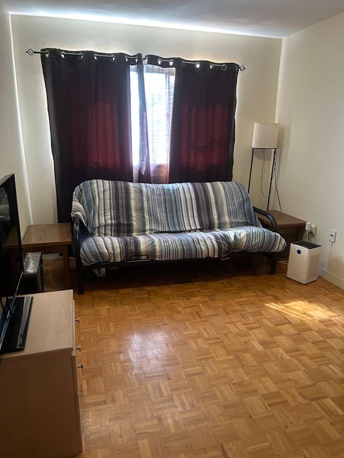 Roxanne Corbeau's room