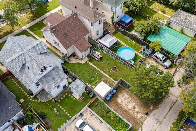 Dina Castillo's room