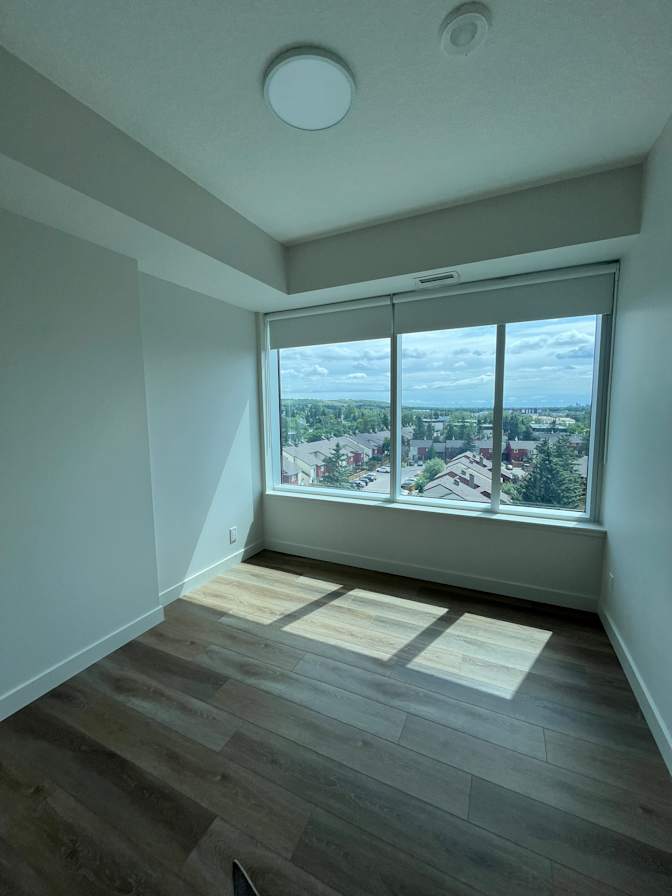 Jennifer Grob's room