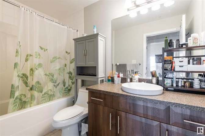 Katie Krukowski's room