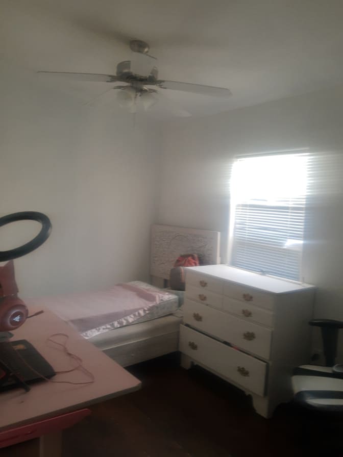 Photo of Alice's room