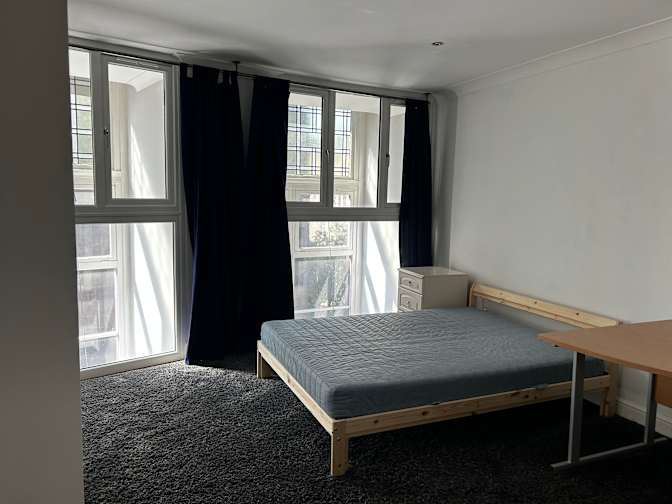 Photo of Esha Gupta's room