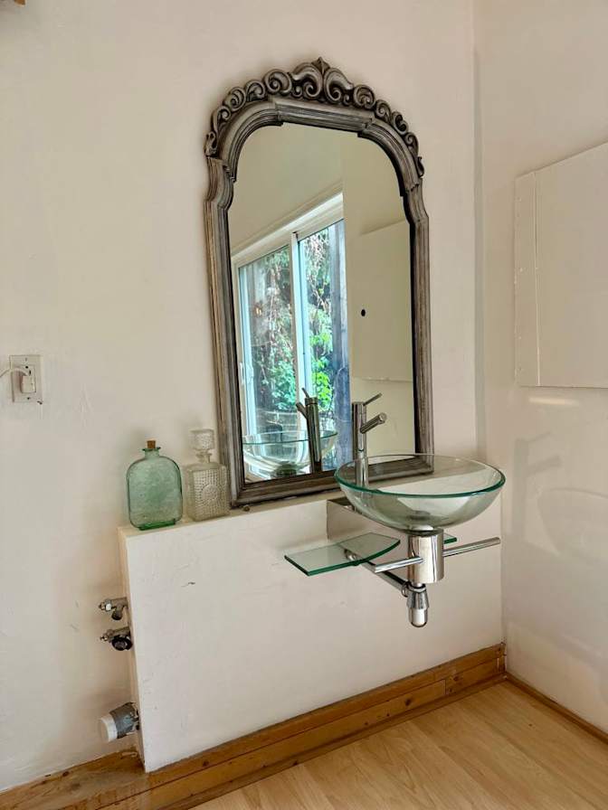 paige pezderic's room