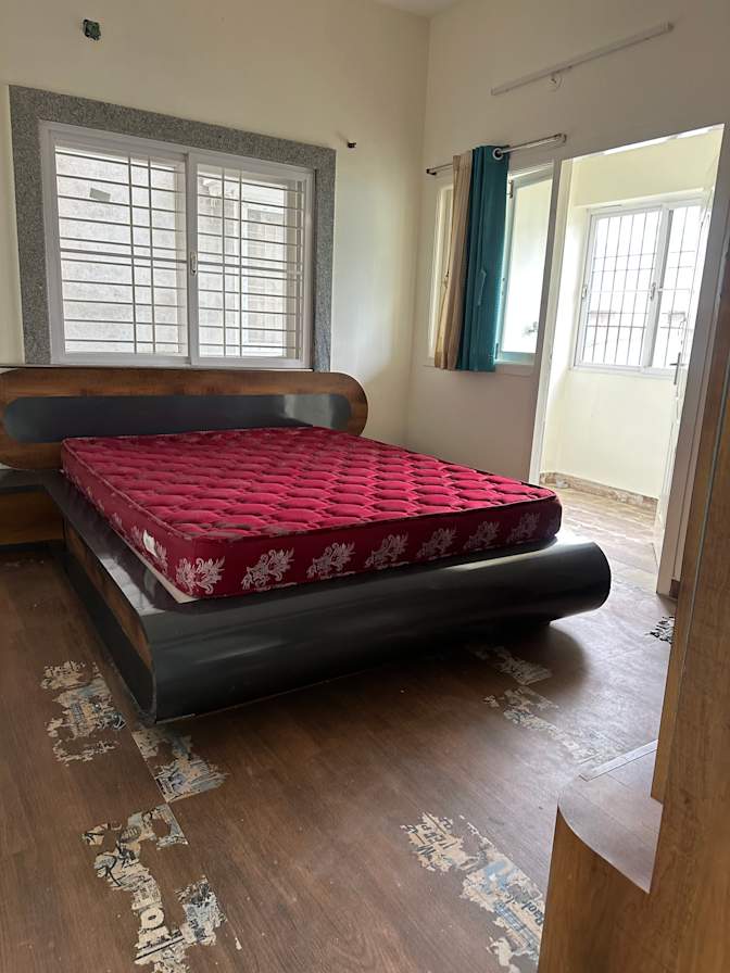 Photo of Aarthi L's room
