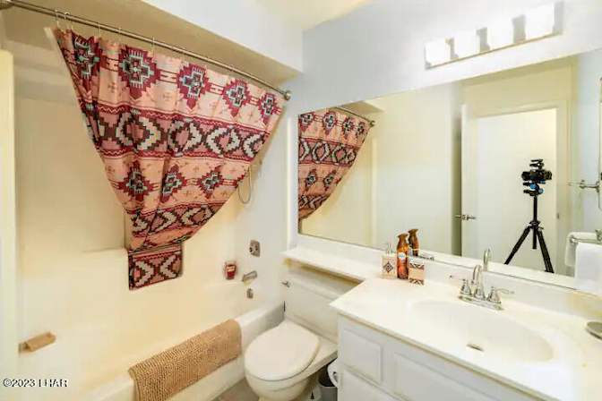 Photo of Angelique's room