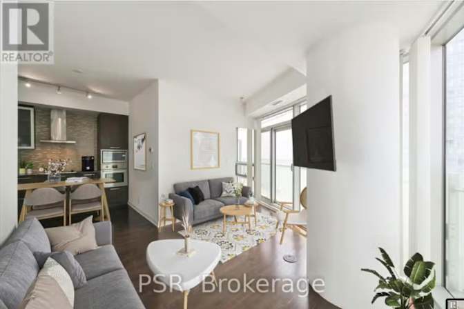 Raunak Agarwal's room