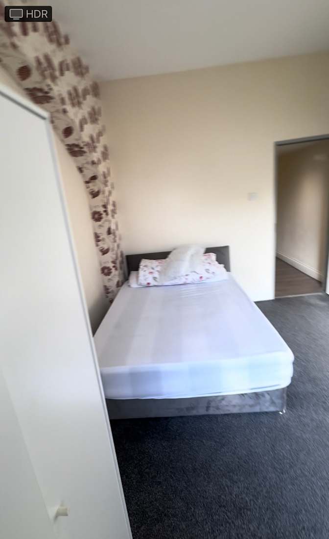 Photo of Nissi's room