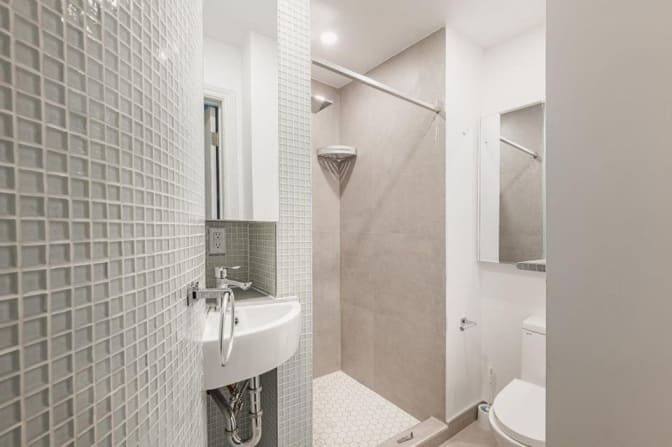 Matthew Achkarian's room