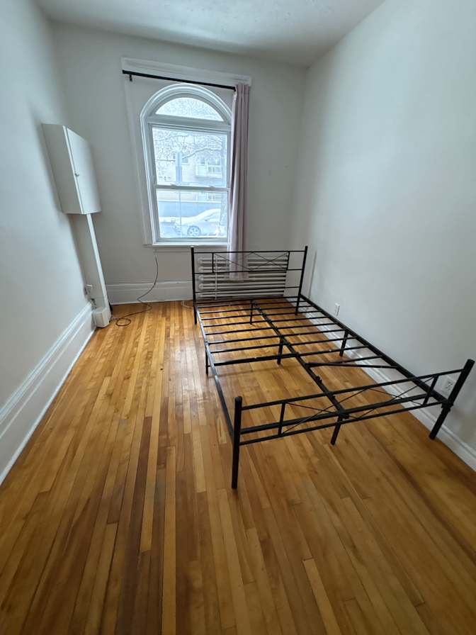 Jesuseme Asein's room