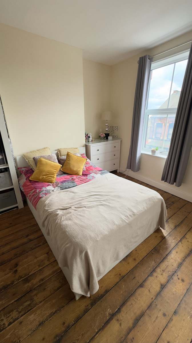 Photo of Ash's room