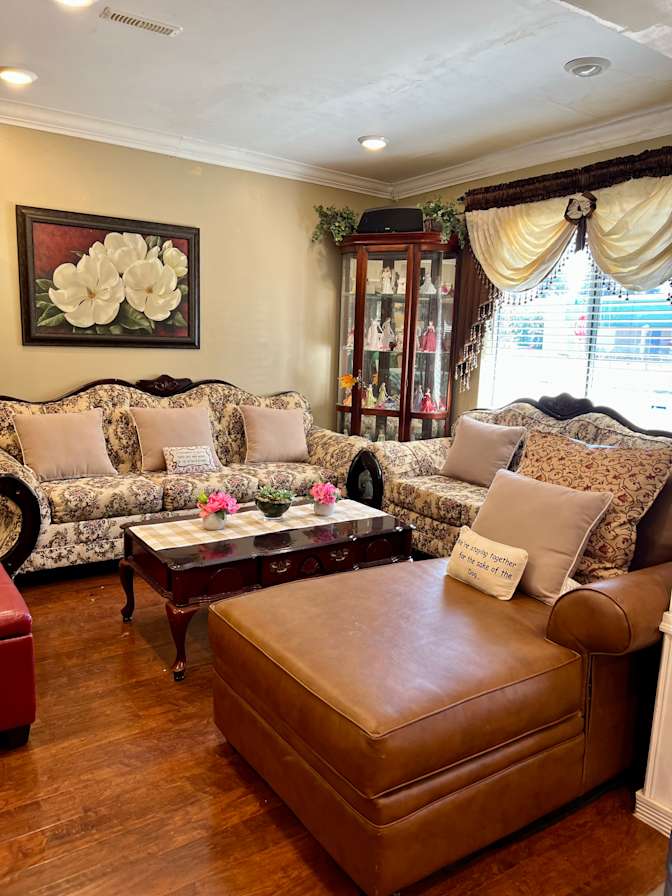 Deanna Oliveros's room