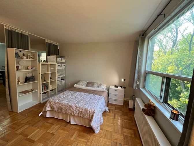 Room share to rent Oxton Avenue, Midtown, Ontario M5... Roomies.ca