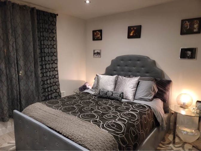 Lucas J Lynette-Krech's room