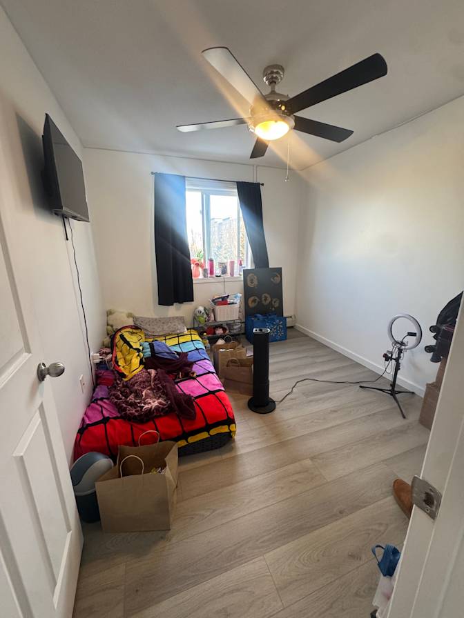 rhonda Janson's room