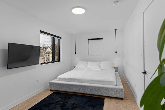 Alexia Economakis's room