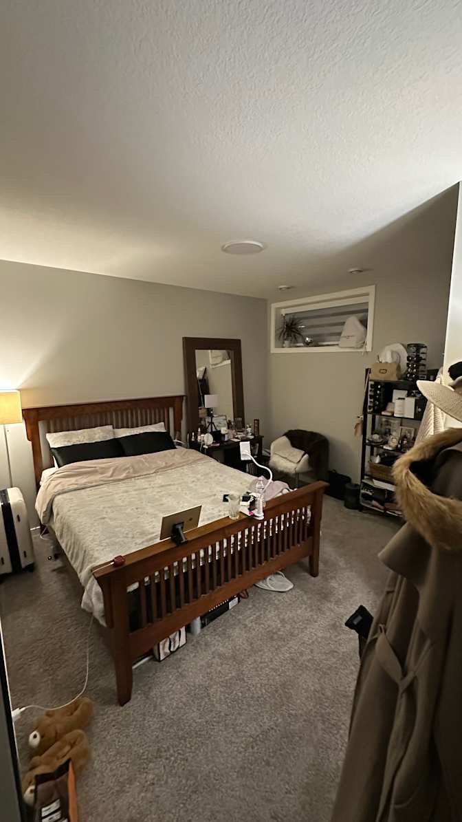 Destiny's room