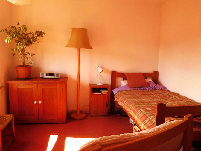 Photo of melanie davies's room