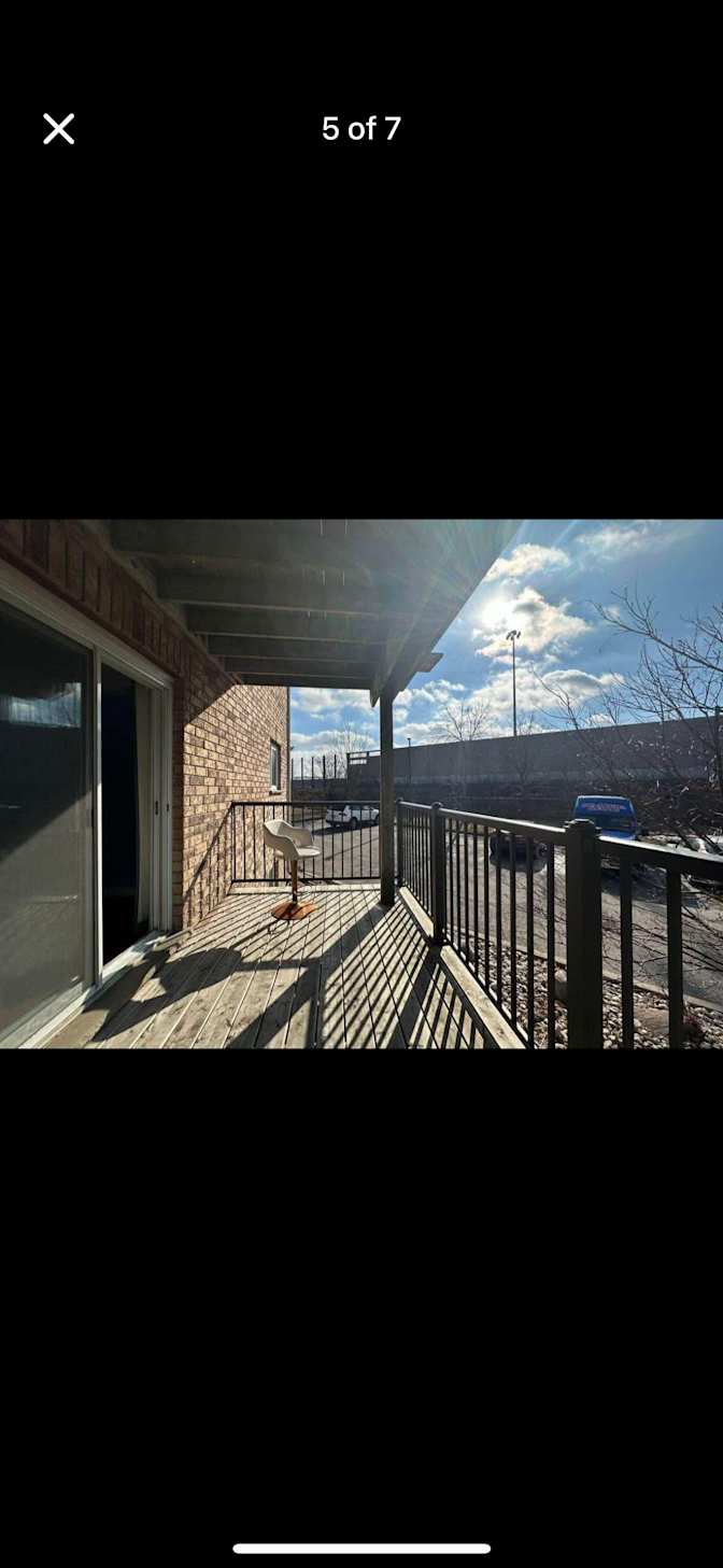 Aaron  Richard's room