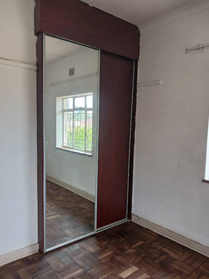 Photo of HUBERTHA's room