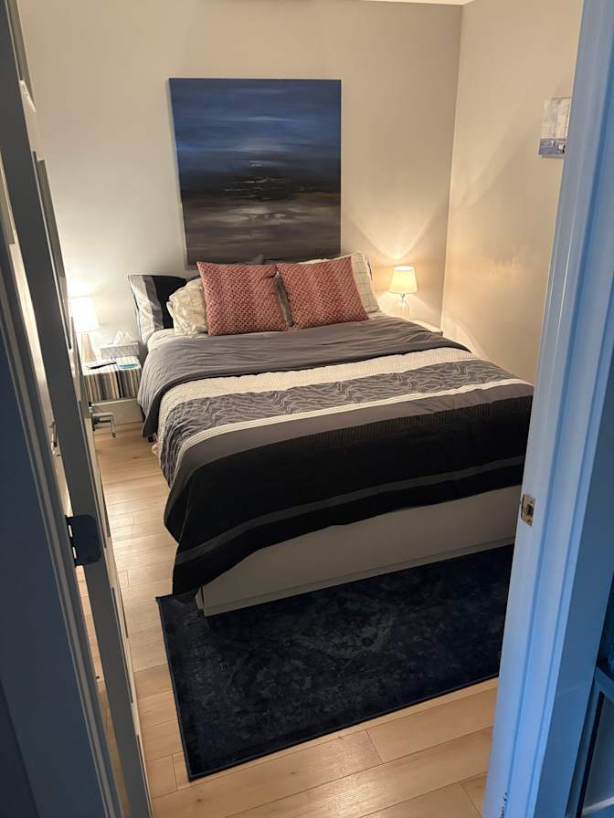 Photo of Glenn's room